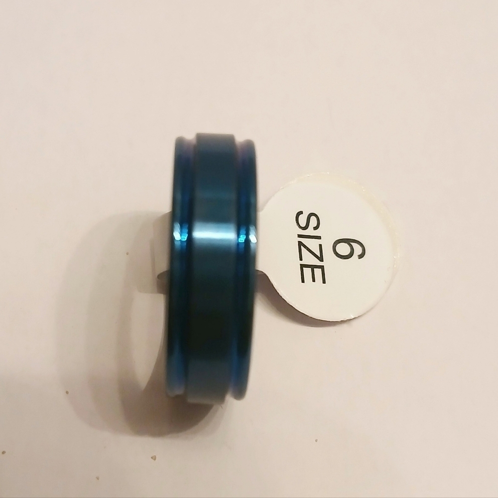 NWT - Men's Blue Titanium 6mm Wedding Band Ring Size 6